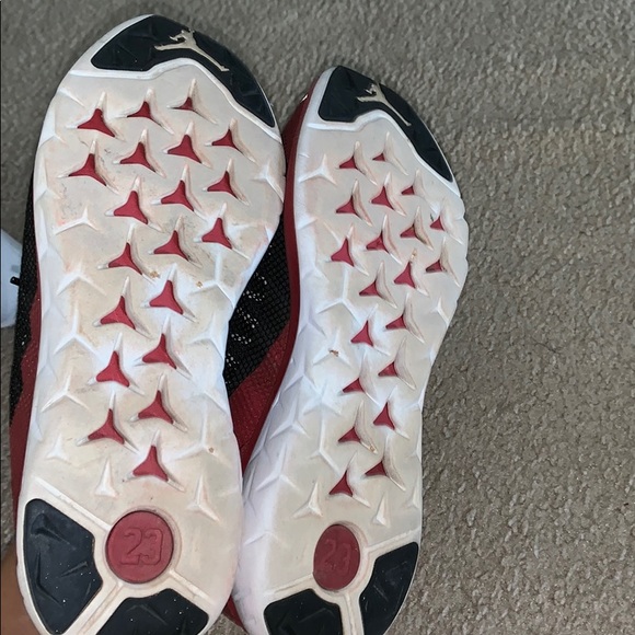 Jordan Trainer’s - Picture 3 of 3